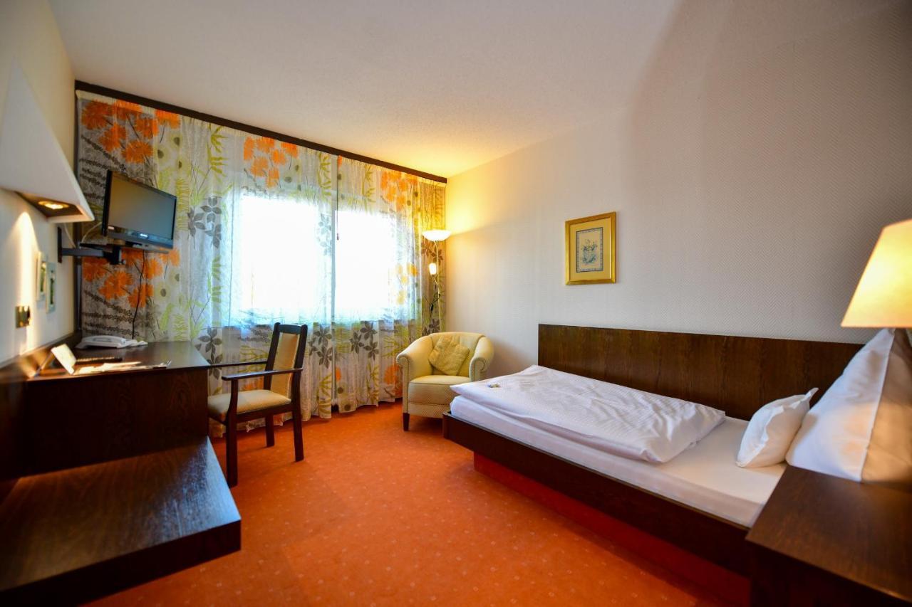 Hotel Zur Post Balve Exterior photo
